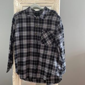 Forever 21 Black plaid flannel shirt